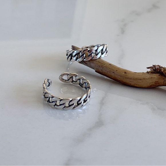 Silver Chain Ring, Twisty Silver Ring, twisted Ring Silver, Stacking Ring Silver - Picture 7 of 10